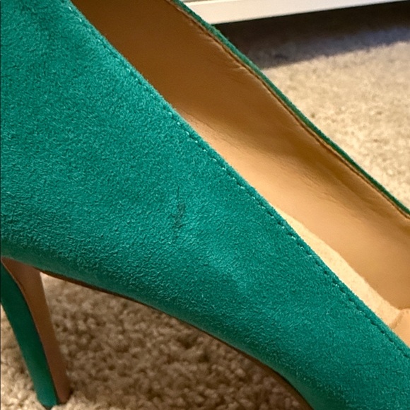 Banana Republic Emerald Green Suede Pumps - size 9 - Picture 5 of 10